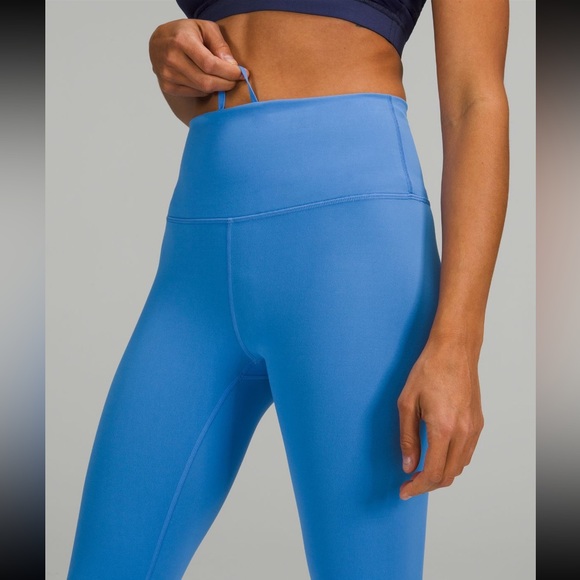 Lululemon blue Nile Wunder train 23” - Picture 4 of 8